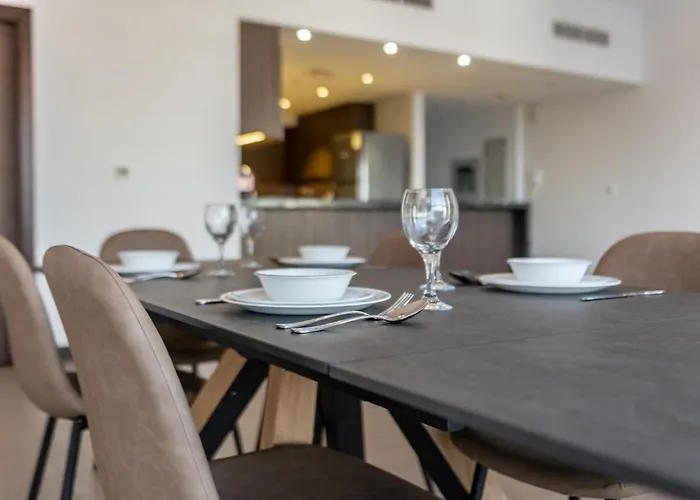Sophisticated & Classy Stay At The Onyx